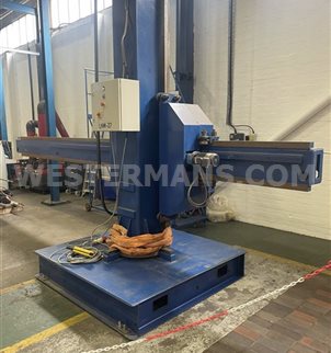 Welding Column and Boom with swivel base 